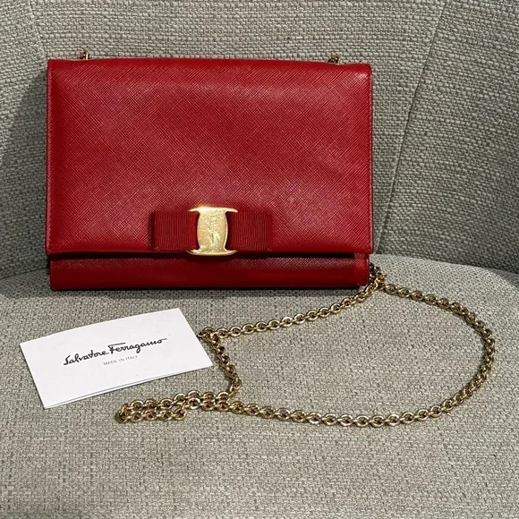 Salvatore Ferragamo Red Vera Bow Gold Chain Crossbody - Picture 1 of 10